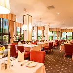 Hotel Amber Bavaria Superior 4*