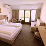 Amber Bavaria Superior Отель 4*